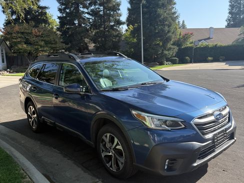 Used 2022 Subaru Outback Limited AWD/4WD image 1