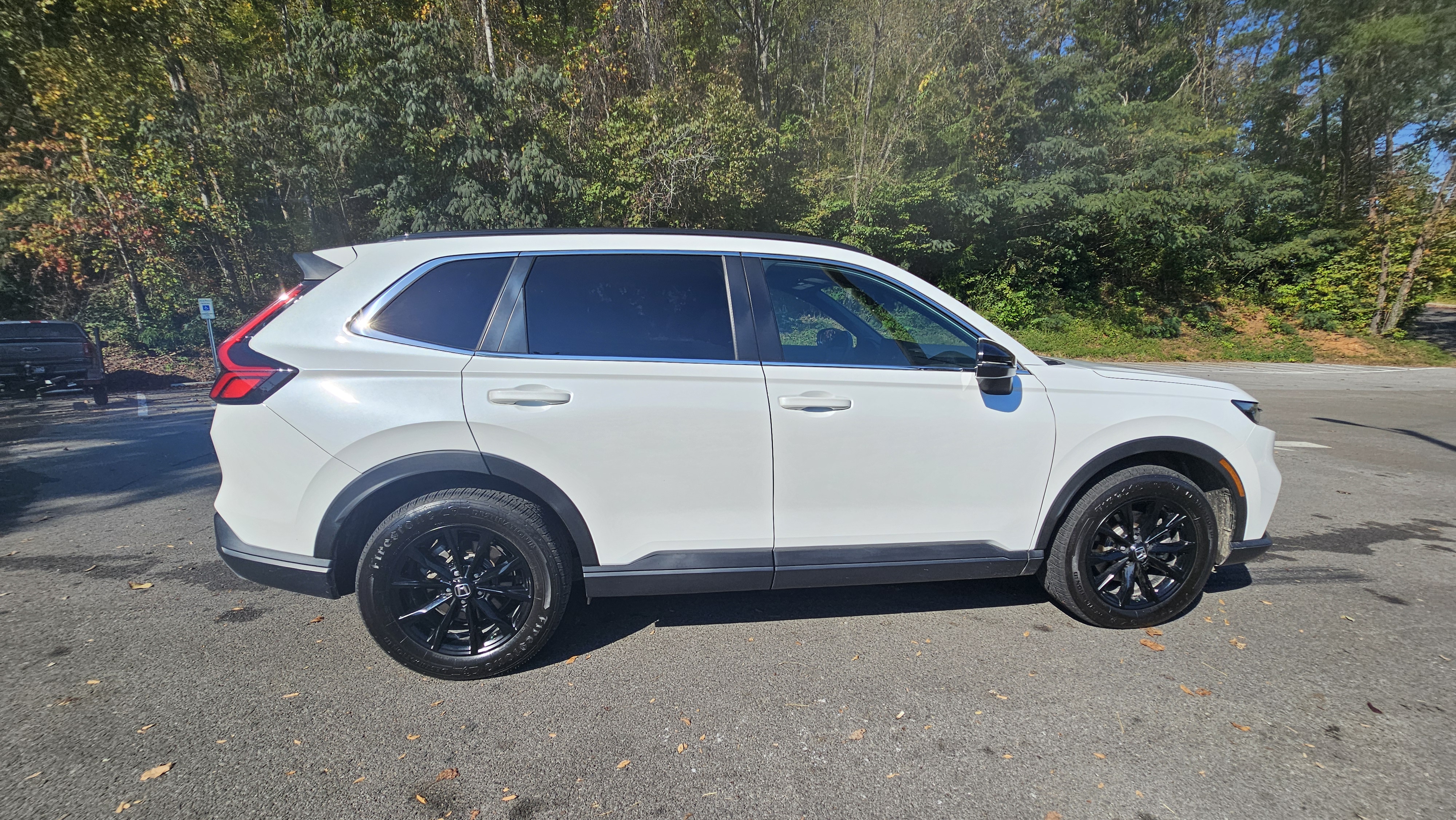 Used 2023 Honda CR-V Sport image 4