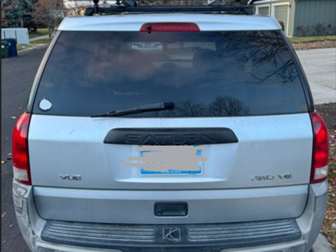 Used 2003 Saturn Vue AWD V6 image 6