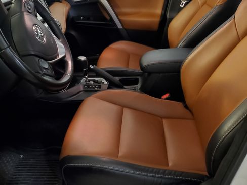 Used 2018 Toyota RAV4 Limited w/ All Weather Liner Package image 7