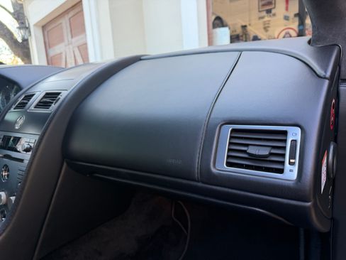 Used 2006 Aston Martin V8 Vantage Coupe 2D image 19