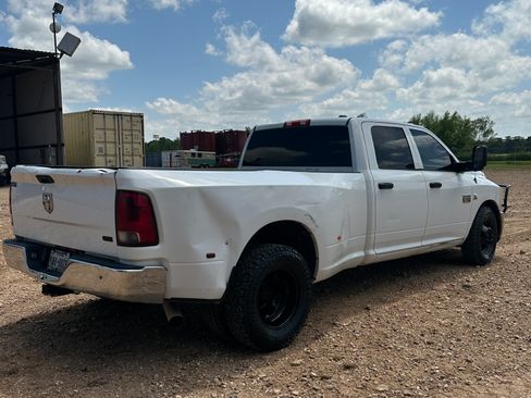 Used 2012 RAM 3500 ST w/ Chrome Appearance Group image 6