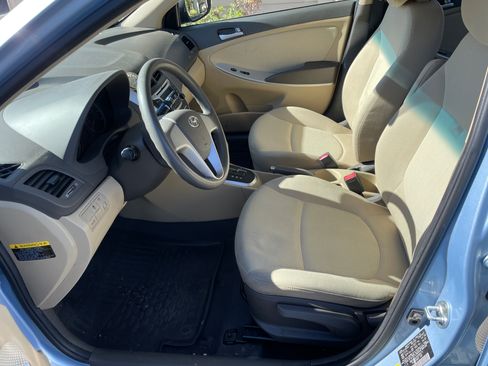 Used 2014 Hyundai Accent GLS image 9