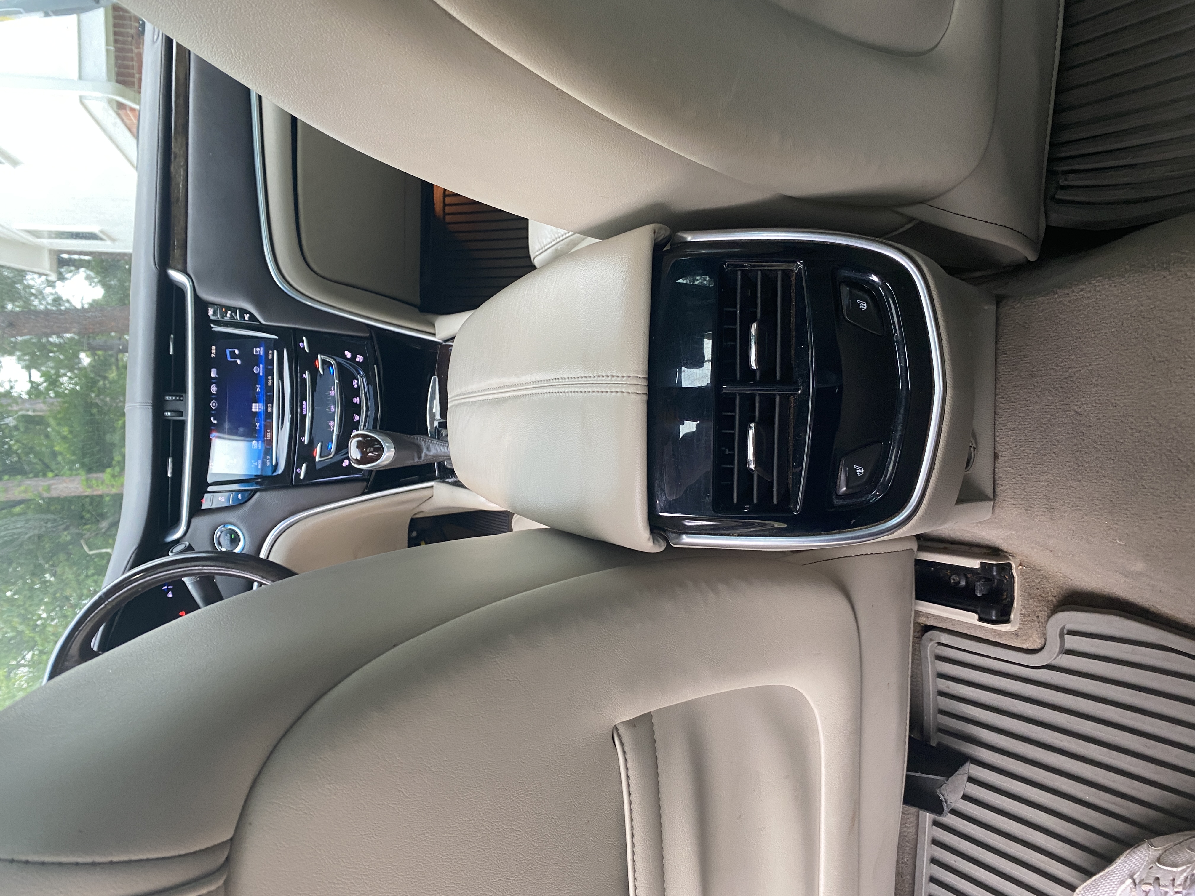 Used 2016 Cadillac XTS Luxury w/ Driver Awareness Package FWD image 9