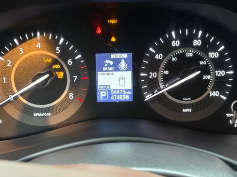 Used 2016 INFINITI QX80 Limited image 5