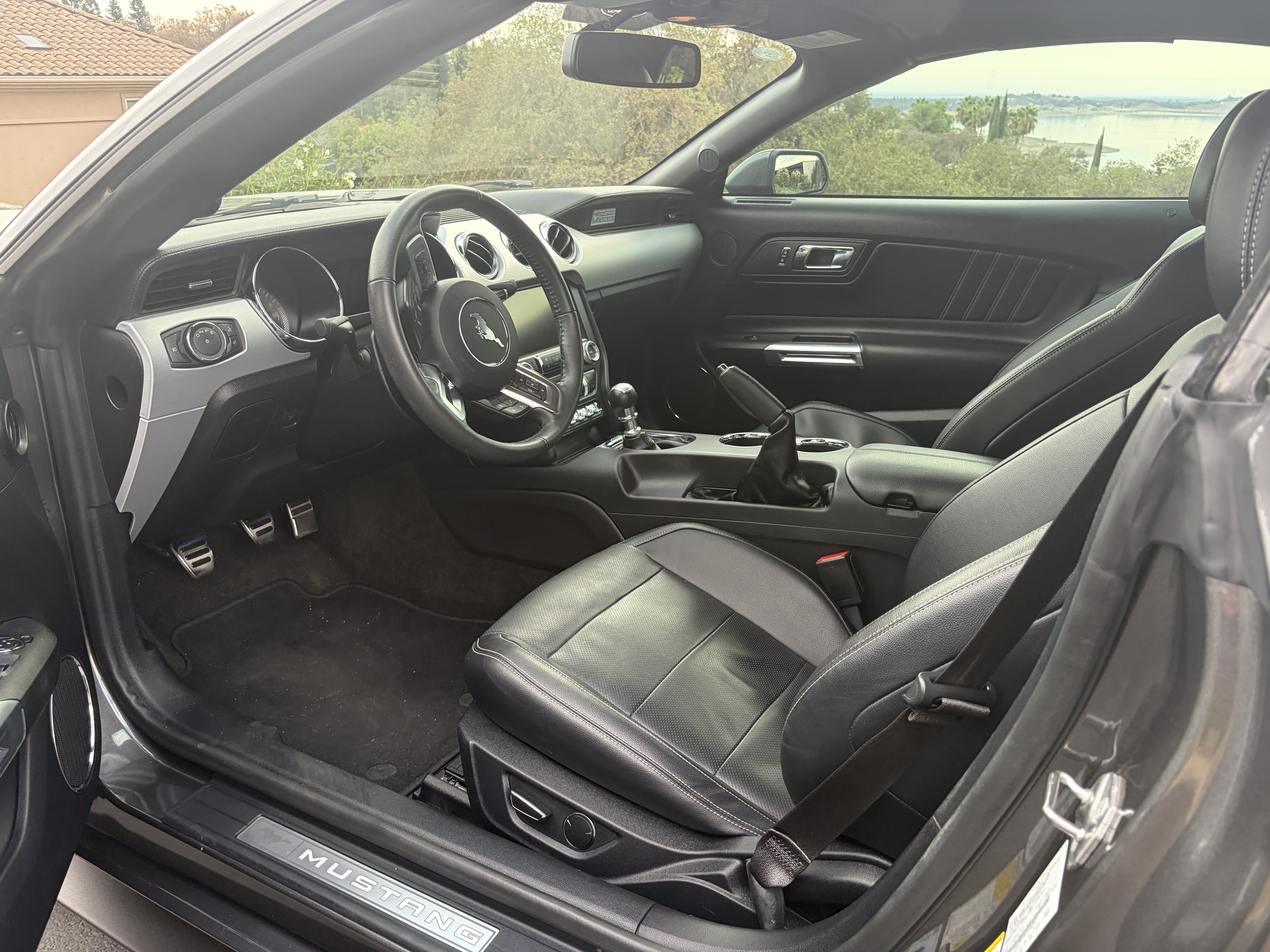 Used 2015 Ford Mustang GT Premium w/ Equipment Group 401A RWD image 21