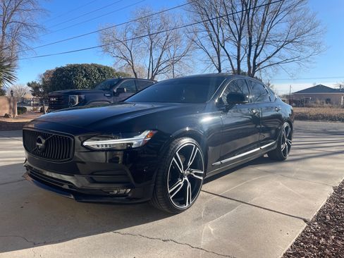 Used 2017 Volvo S90 T6 Inscription w/ Vision Package image 1