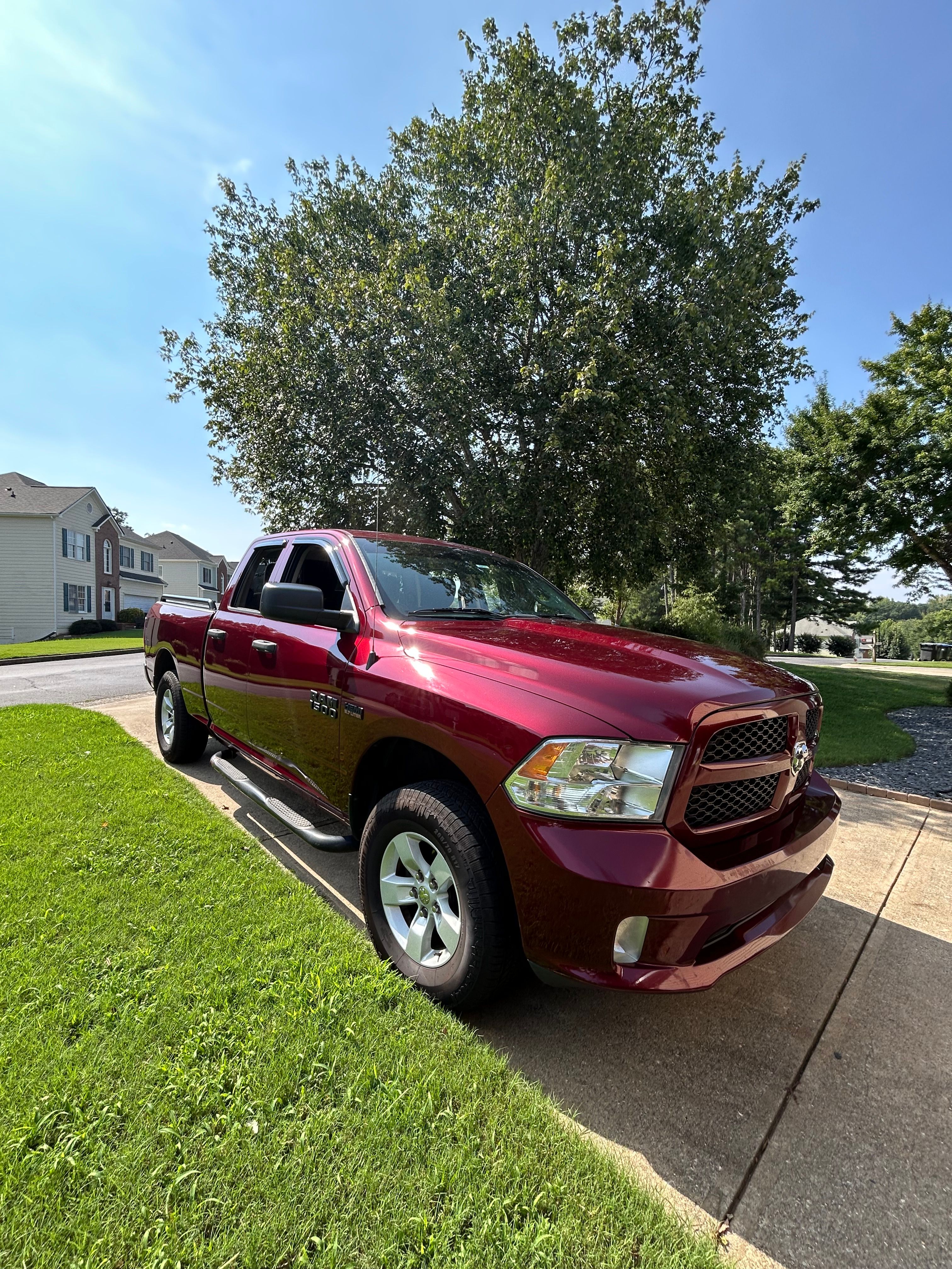 Used 2017 RAM 1500 Express w/ Express Value Package RWD image 1