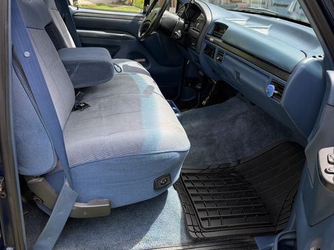 Used 1995 Ford F250 4x4 Regular Cab image 8