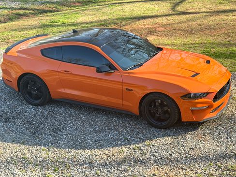 Used 2021 Ford Mustang GT Premium w/ Equipment Group 401A image 10