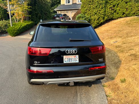 Used 2018 Audi Q7 3.0T Prestige AWD/4WD image 11