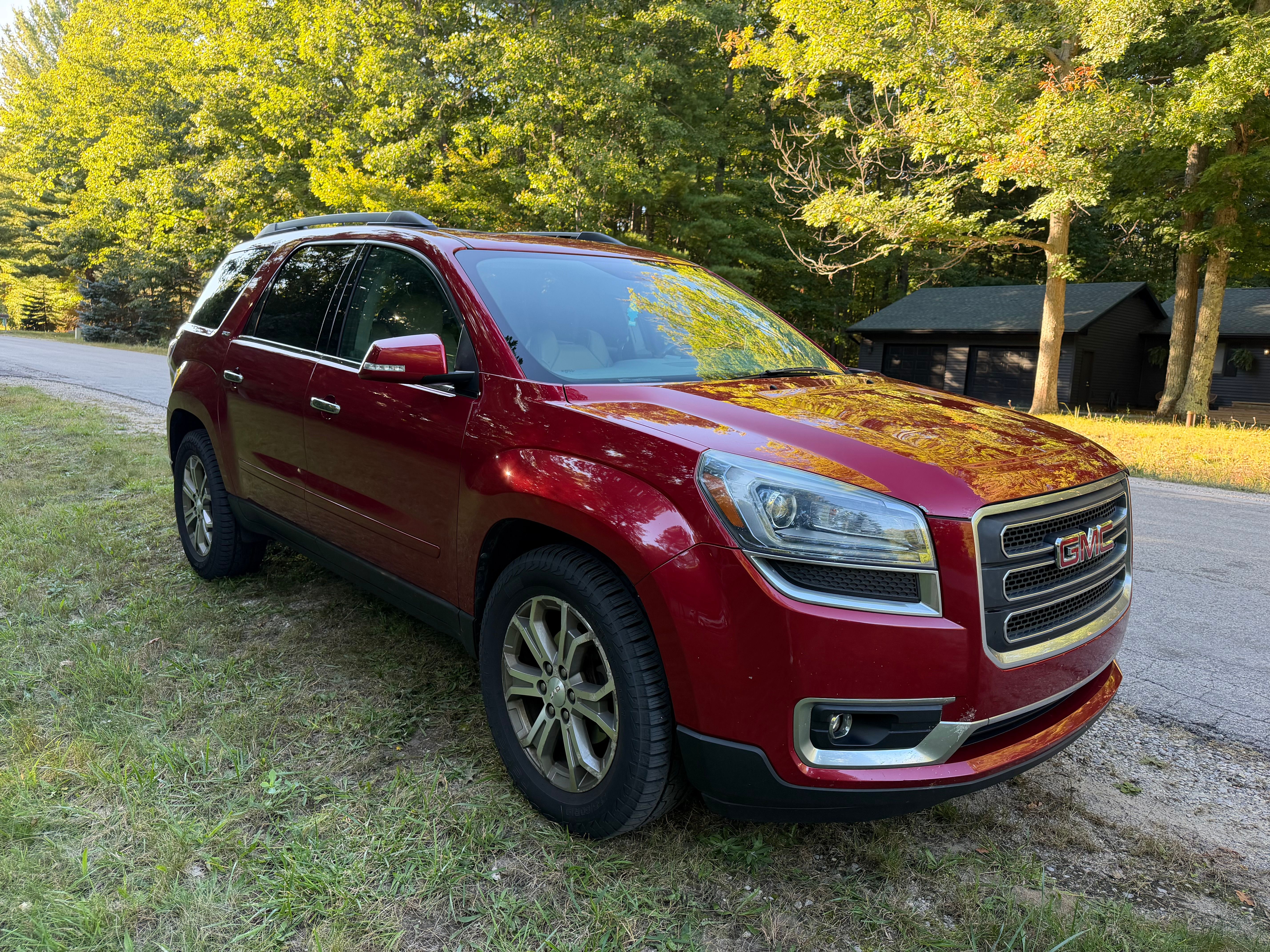 Used 2014 GMC Acadia SLT AWD/4WD image 2