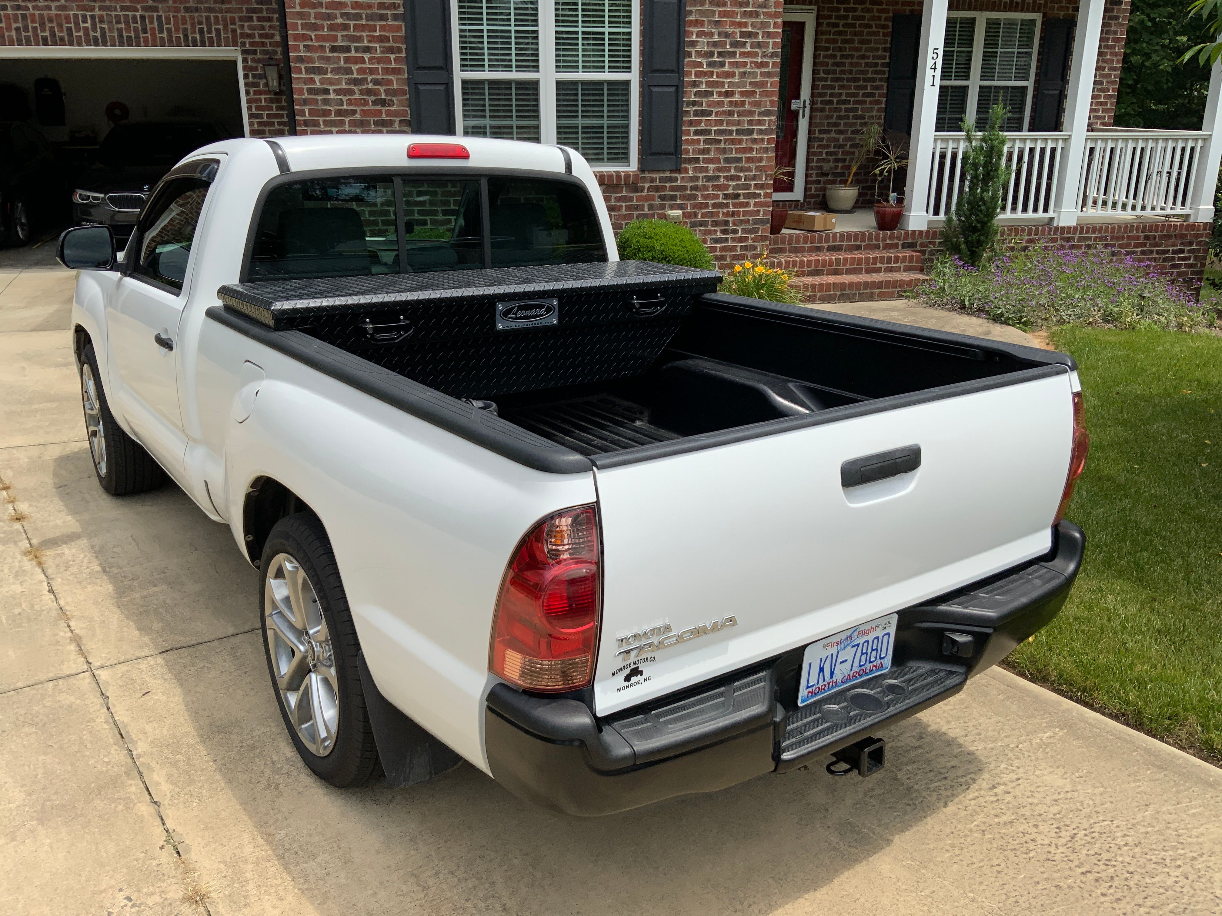 Used 2014 Toyota Tacoma 2WD Regular Cab image 4