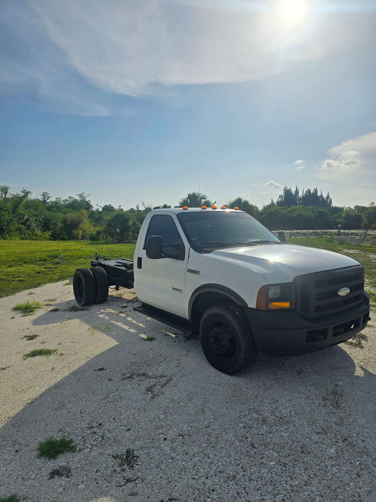 Used 2006 Ford F350 2WD Regular Cab DRW Super Duty image 8