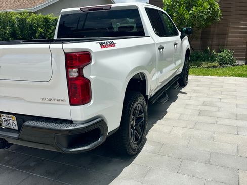 Used 2022 Chevrolet Silverado 1500 Custom Trail Boss AWD/4WD image 8