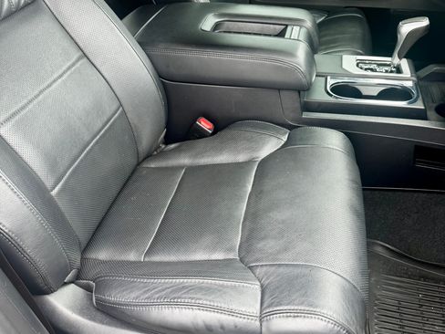 Used 2018 Toyota Tundra Platinum AWD/4WD image 10