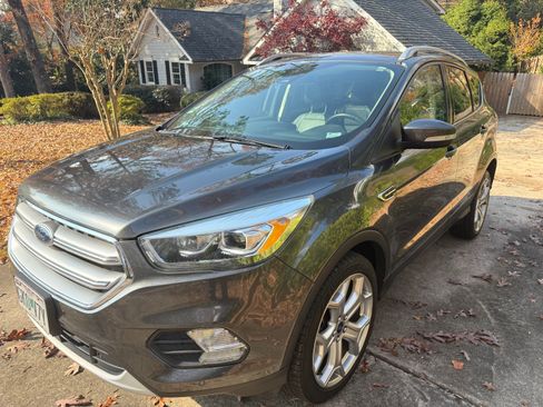 Used 2017 Ford Escape Titanium w/ Equipment Group 301A image 10