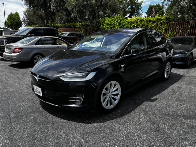 Used 2017 Tesla Model X 90D AWD/4WD image 1