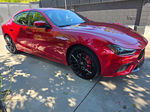 Used 2021 Maserati Ghibli Trofeo image 17