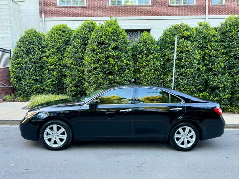 Used 2007 Lexus ES 350 w/ Premium Plus Pkg FWD image 2