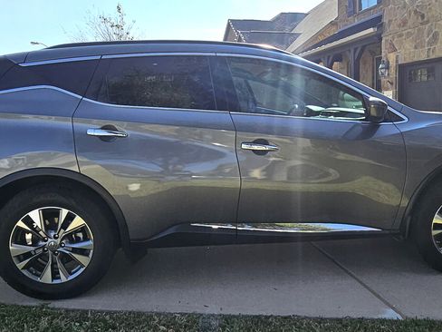 Used 2017 Nissan Murano SV image 1