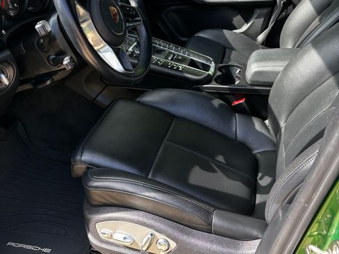 Used 2021 Porsche Macan AWD/4WD image 11