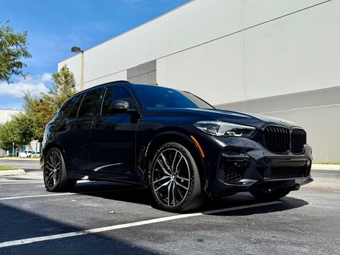 Used 2022 BMW X5 xDrive40i w/ M Sport Package AWD/4WD image 16