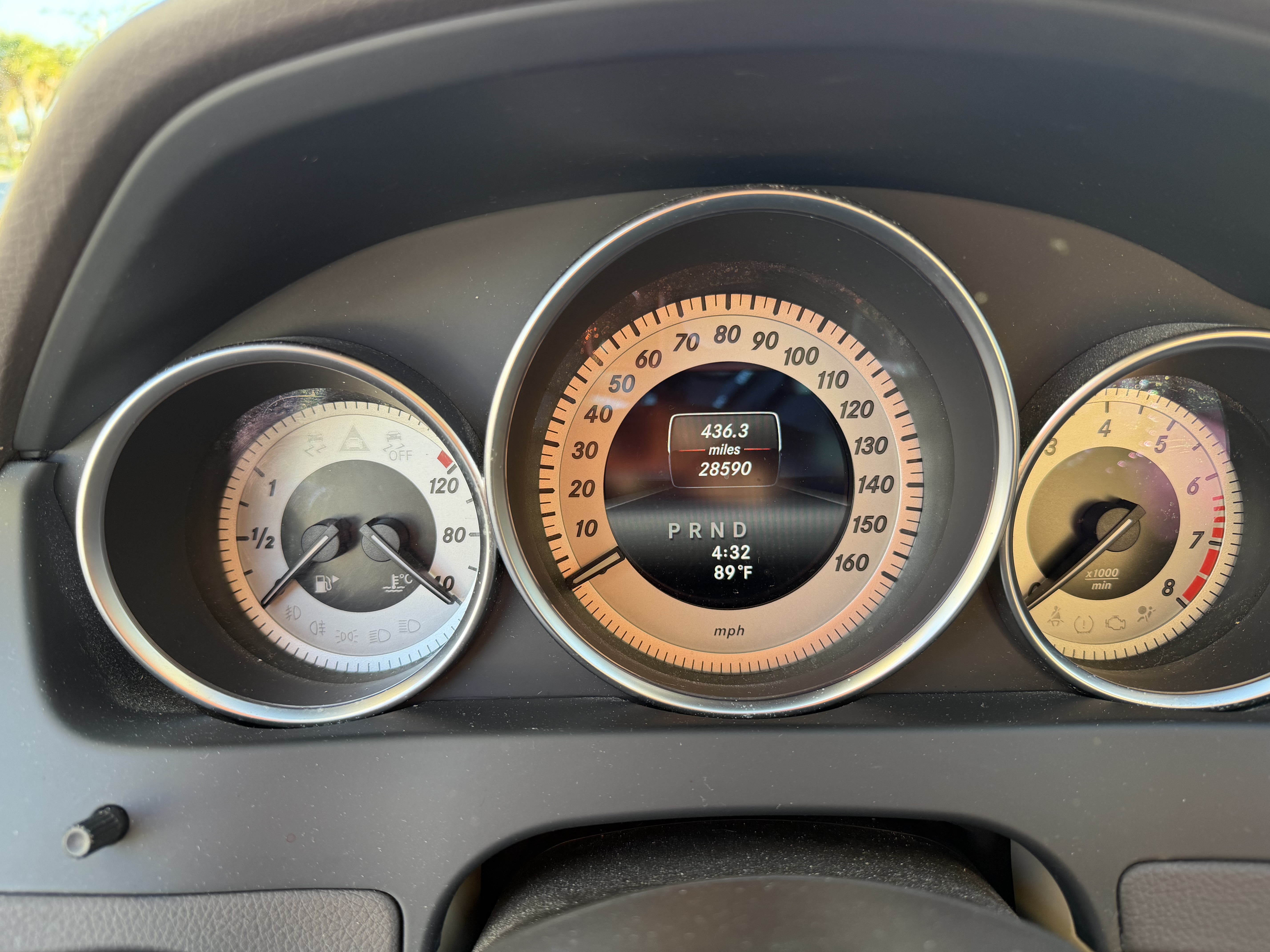 Used 2014 Mercedes-Benz C 250 Sedan image 4