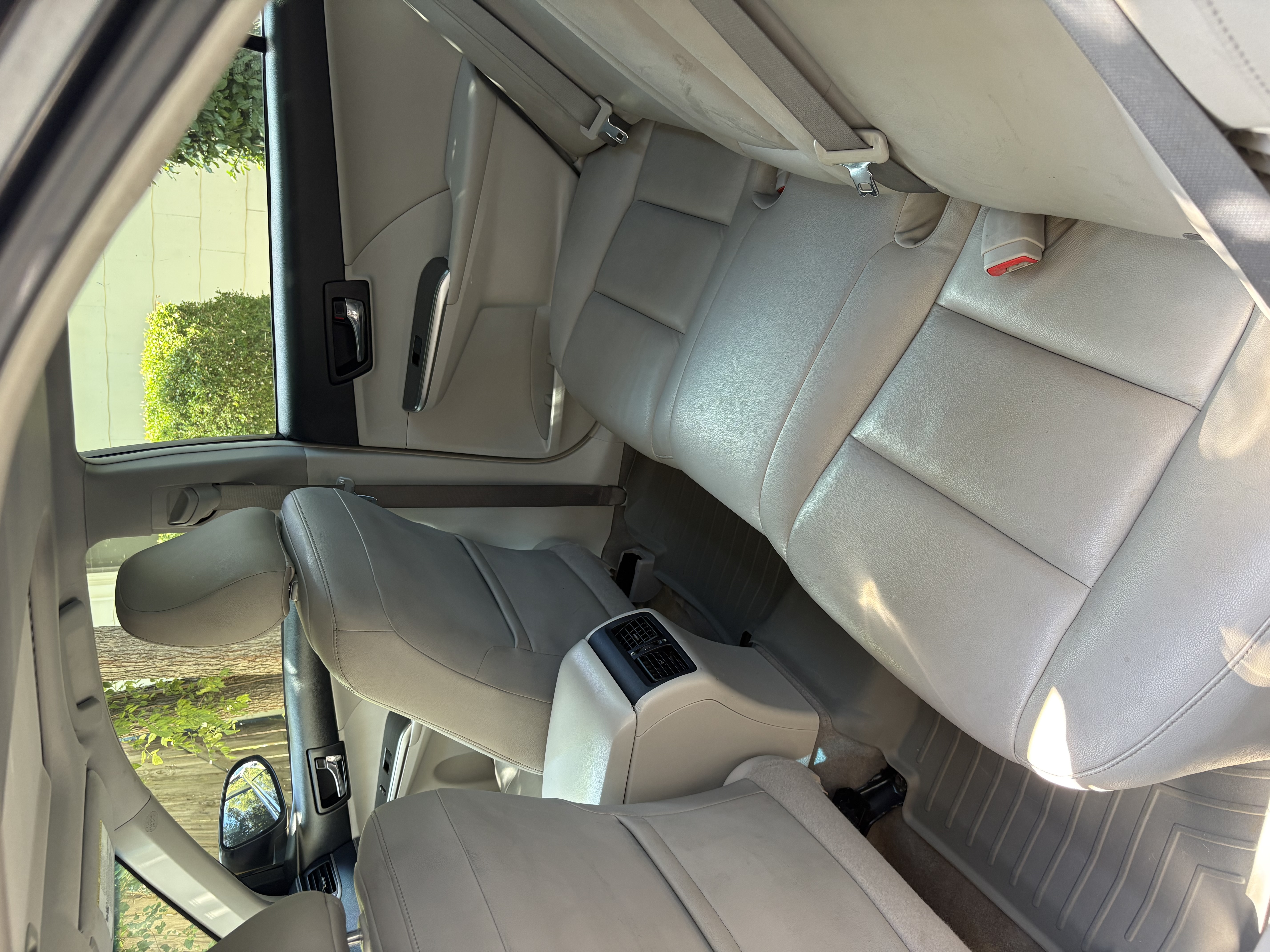 Used 2013 Toyota Camry XLE w/ Convenience Pkg FWD image 8
