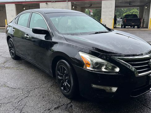 Used 2014 Nissan Altima 2.5 S FWD image 11