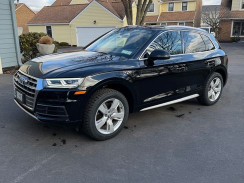 Used 2018 Audi Q5 2.0T Premium Plus image 1