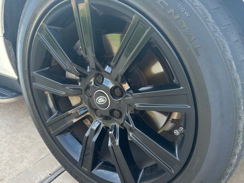 Used 2021 Land Rover Range Rover image 14