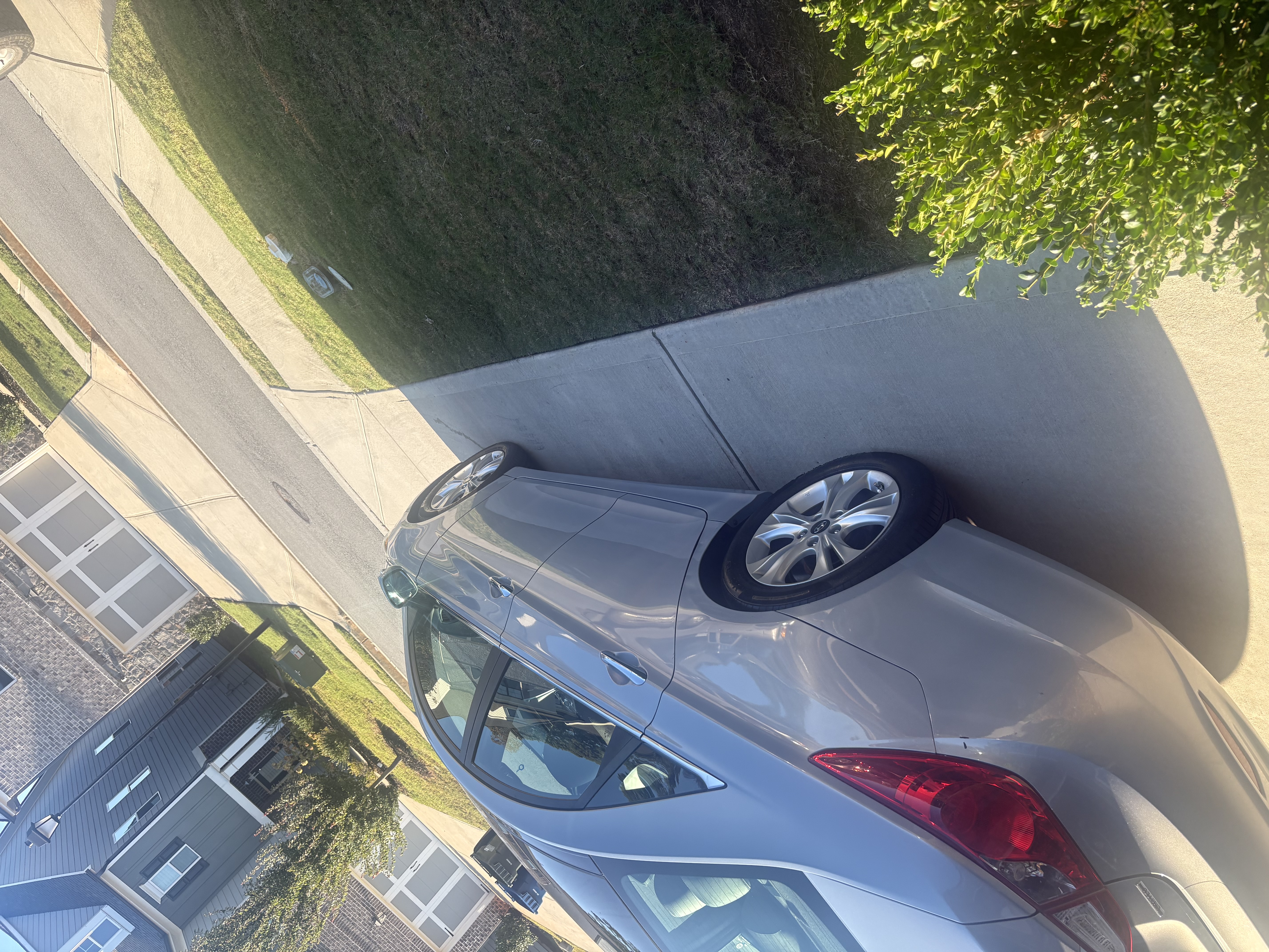 Used 2012 Hyundai Sonata Limited w/ Navigation Pkg FWD image 25