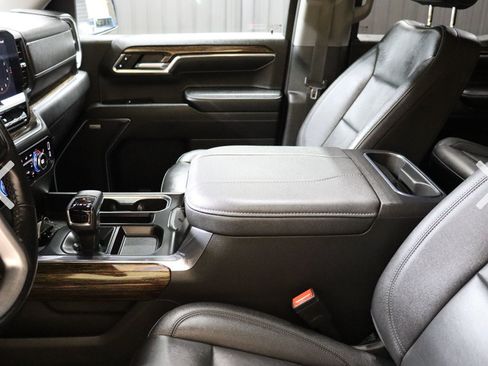 Used 2023 GMC Sierra 1500 Elevation w/ Elevation Premium Package image 11