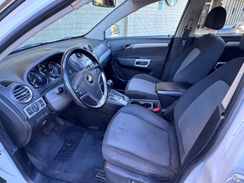 Used 2012 Chevrolet Captiva Sport LS image 10