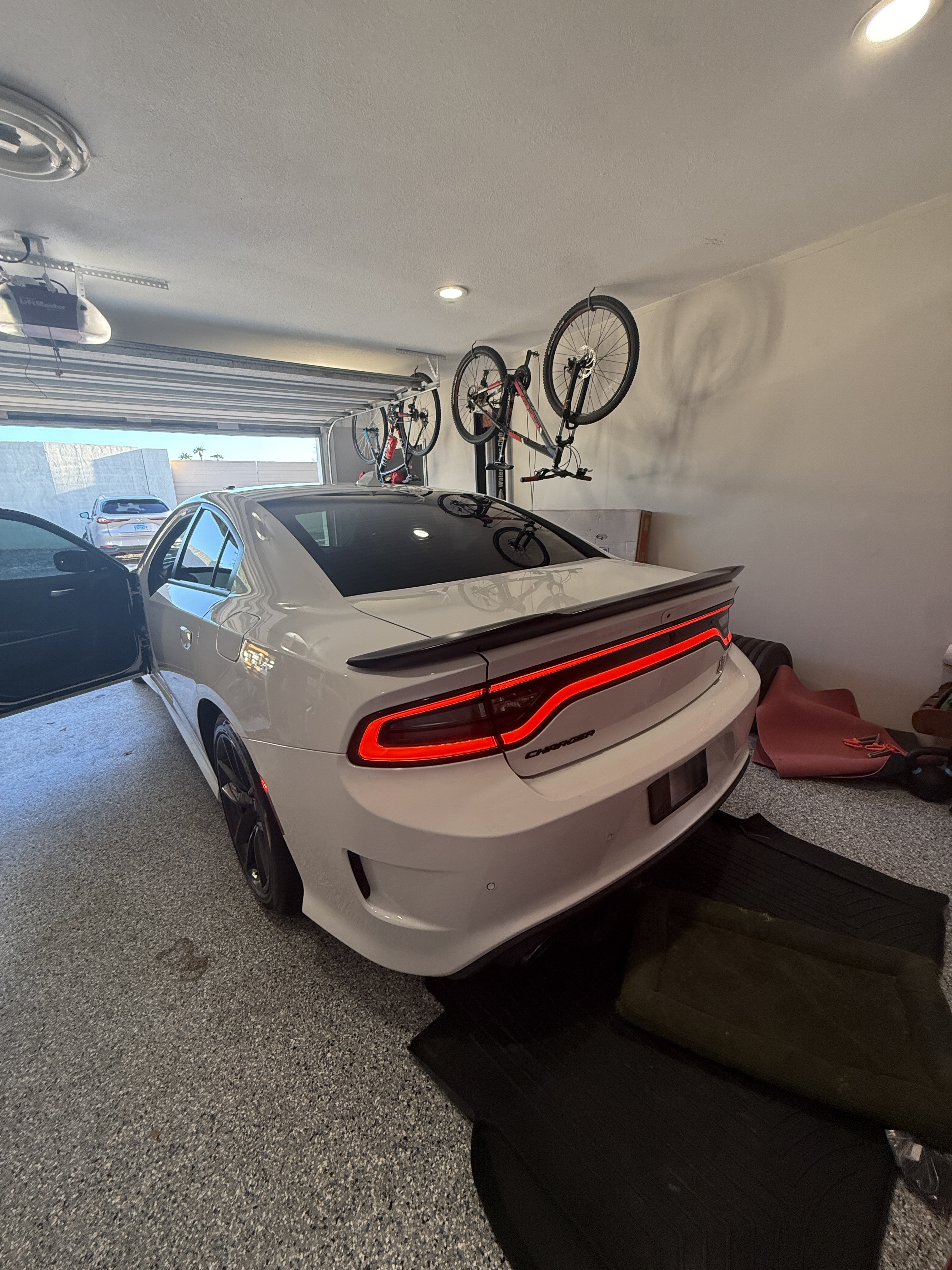 Used 2019 Dodge Charger Scat Pack w/ Driver Confidence Group RWD image 17