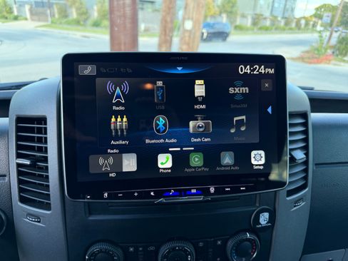 Used 2018 Mercedes-Benz Sprinter 2500 image 25