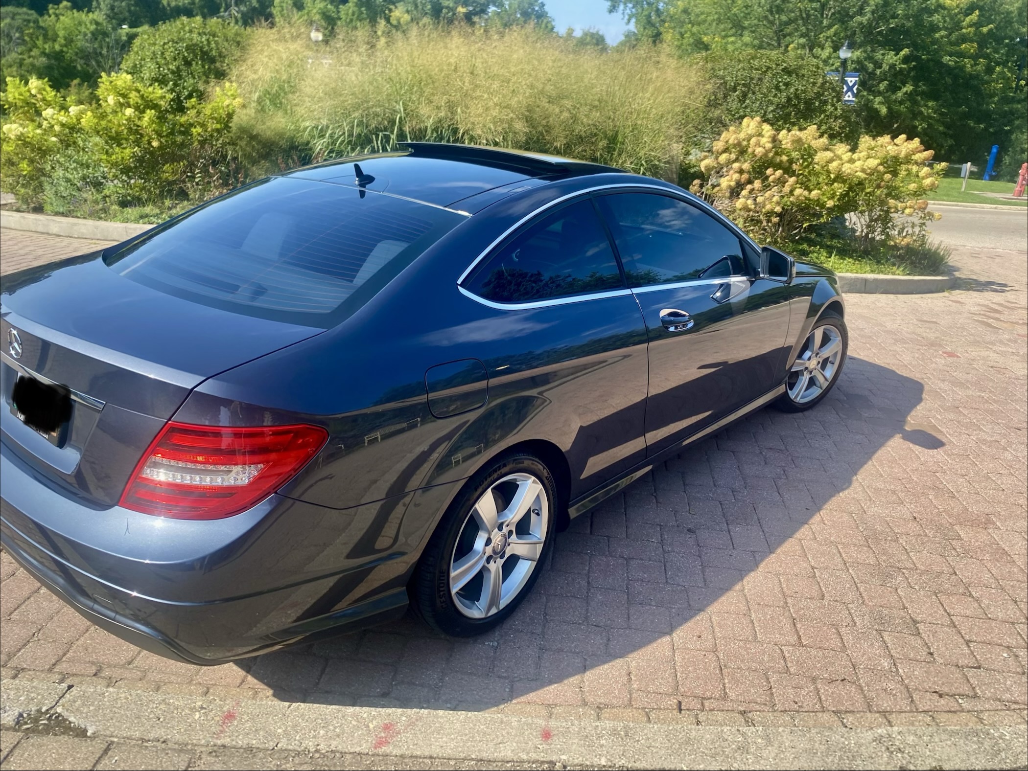 Used 2013 Mercedes-Benz C 250 Coupe image 2