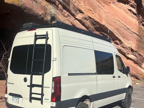 Used 2024 Mercedes-Benz Sprinter 2500 image 8