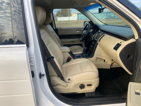 Used 2016 Ford Flex SEL AWD/4WD image 12