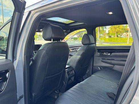 Used 2023 Honda CR-V Sport Touring image 9