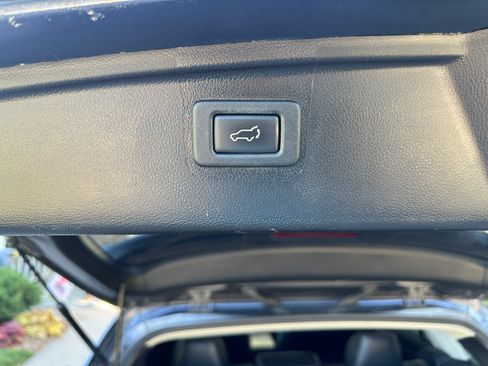 Used 2016 Subaru Outback 2.5i Limited w/ Popular Package #4 AWD/4WD image 11
