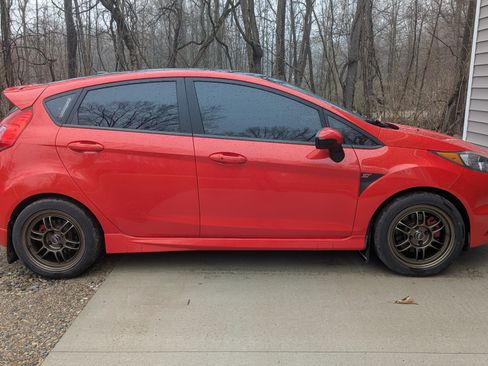 Used 2016 Ford Fiesta ST w/ ST Recaro Package FWD image 1