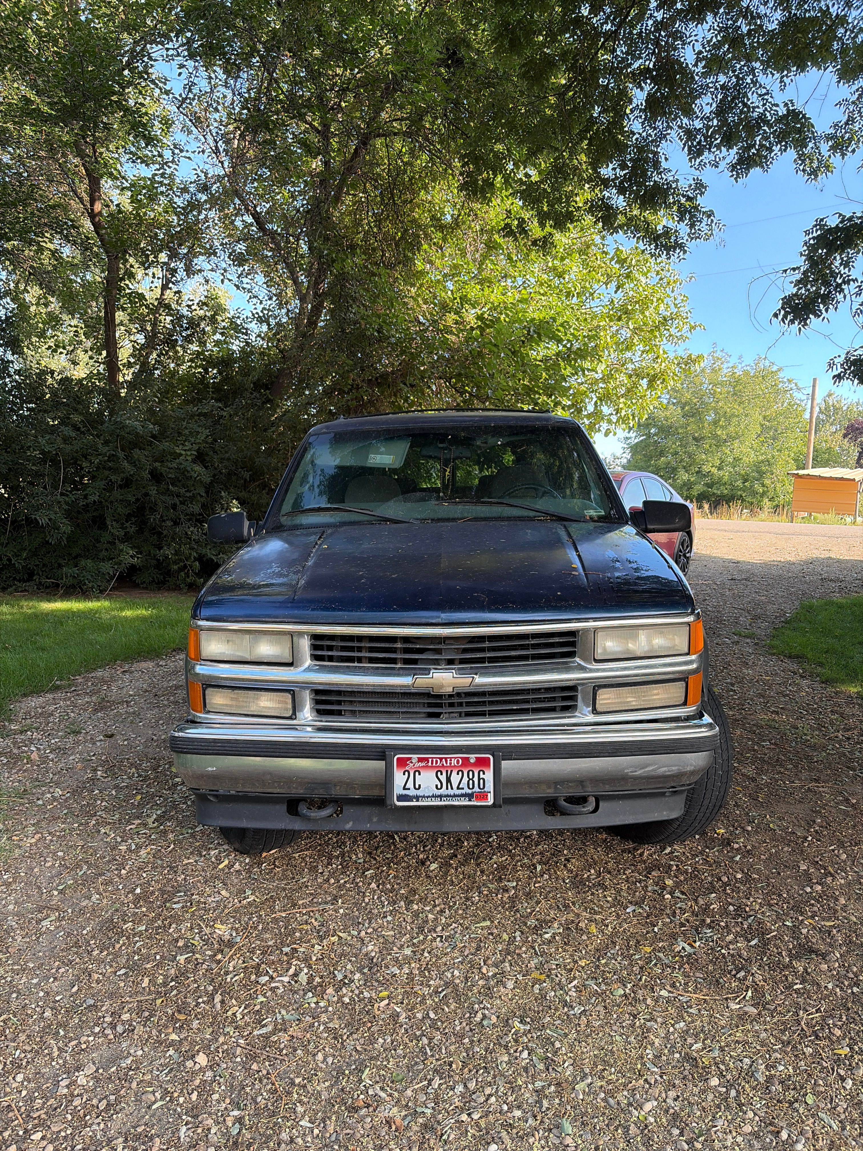 Used 1999 Chevrolet Suburban 4WD w/ Preferred Equipment Group 2 image 1