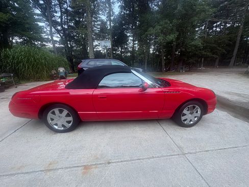 Used 2002 Ford Thunderbird RWD image 10