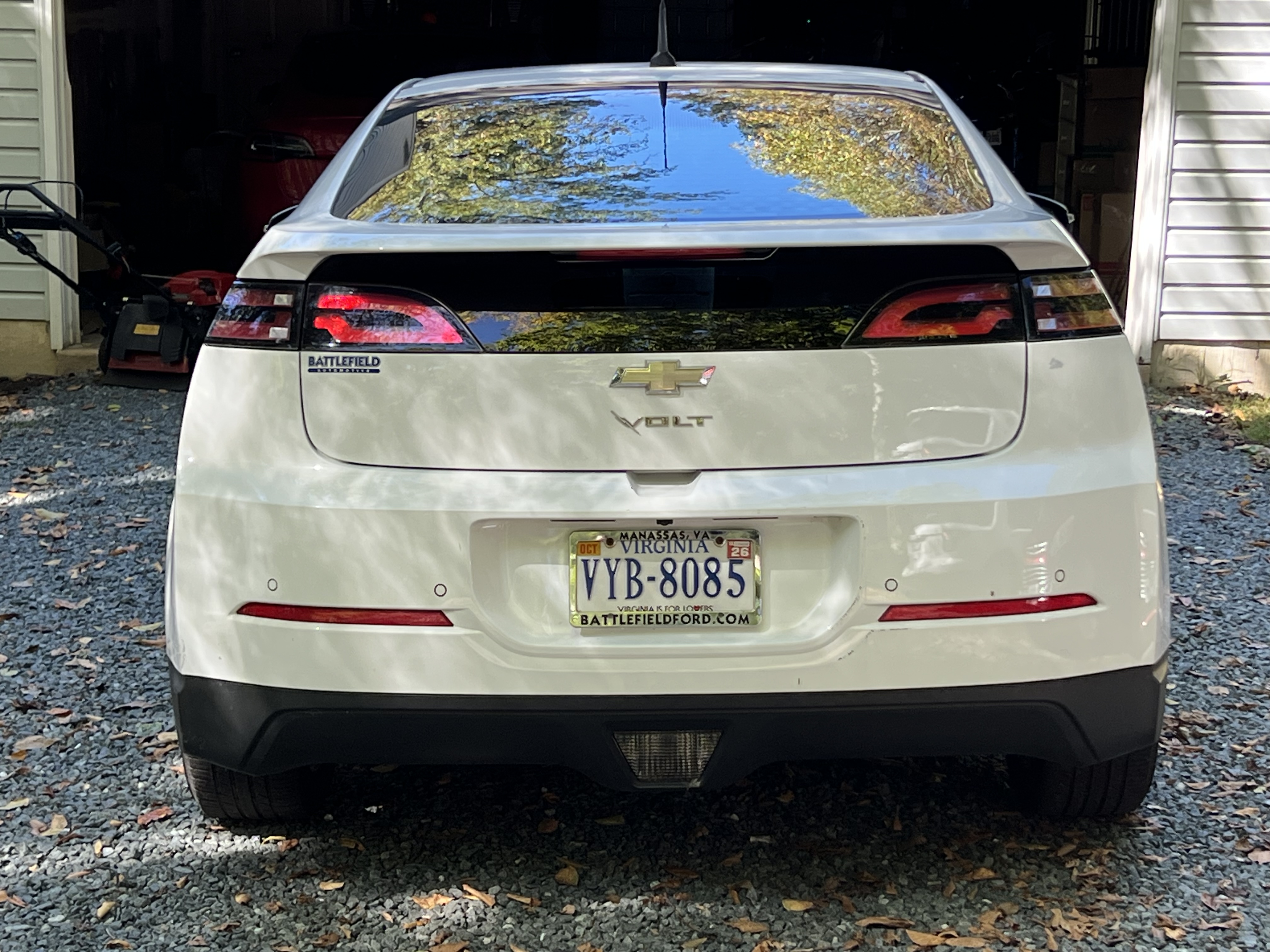 Used 2013 Chevrolet Volt Premium w/ Premium Trim Package FWD image 25
