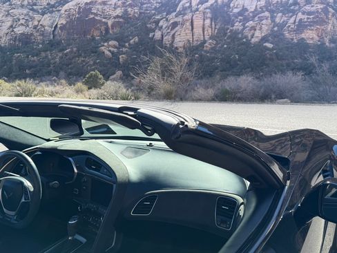 Used 2017 Chevrolet Corvette Z06 image 19