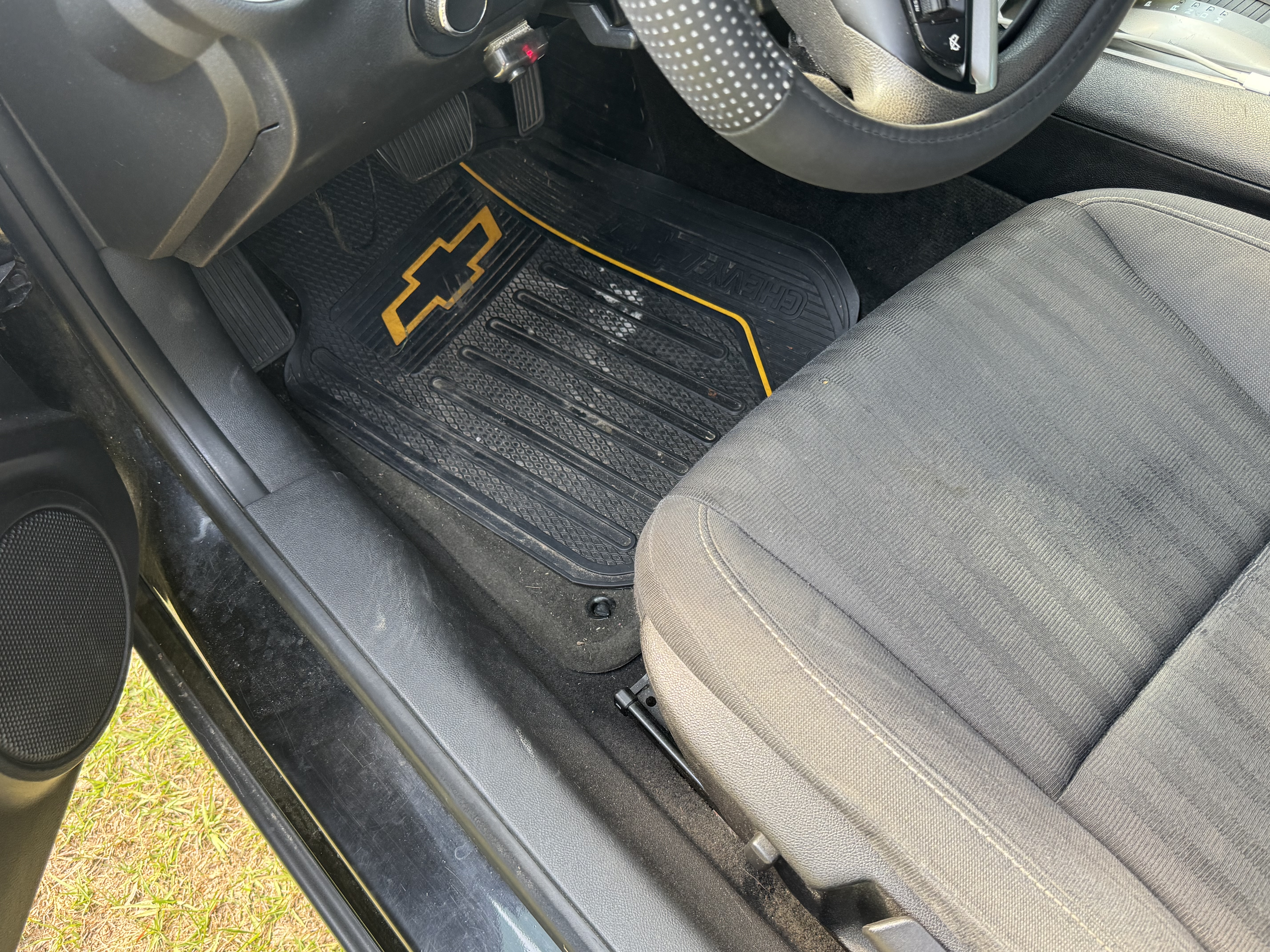 Used 2014 Chevrolet Camaro LS RWD image 8