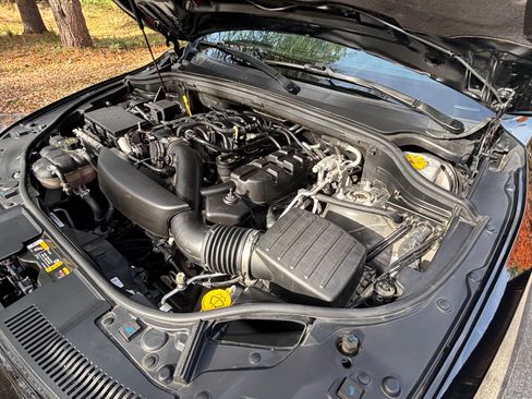 Used 2023 Dodge Durango SXT w/ SXT Blacktop Group image 14