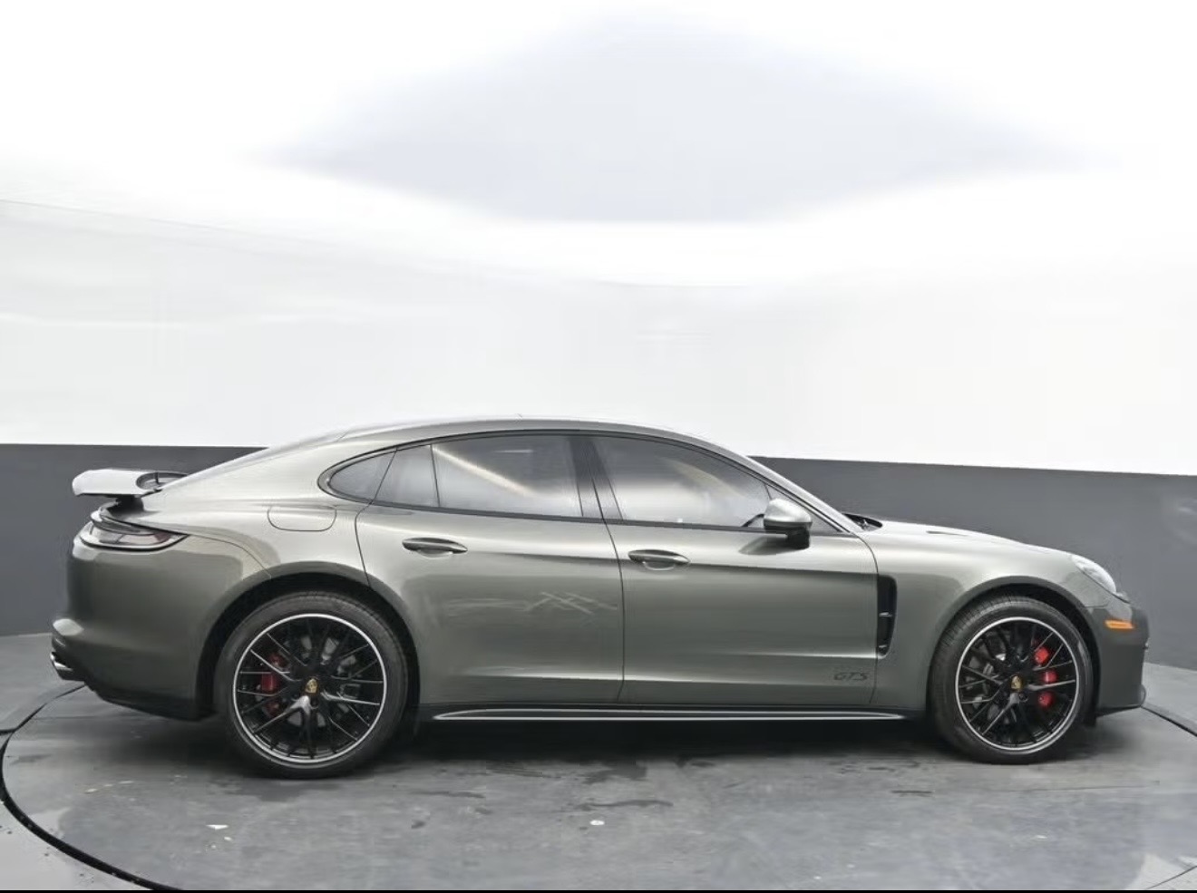 Used 2023 Porsche Panamera GTS AWD/4WD image 8